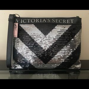 🖤Victoria Secret Black and Silver Sequin Bag🖤